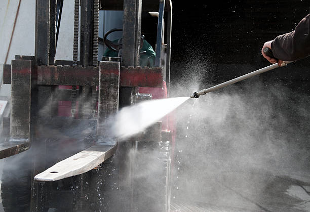 Why Choose Our Certified Pressure Washing Experts for Your Project Needs in Colquitt, GA?